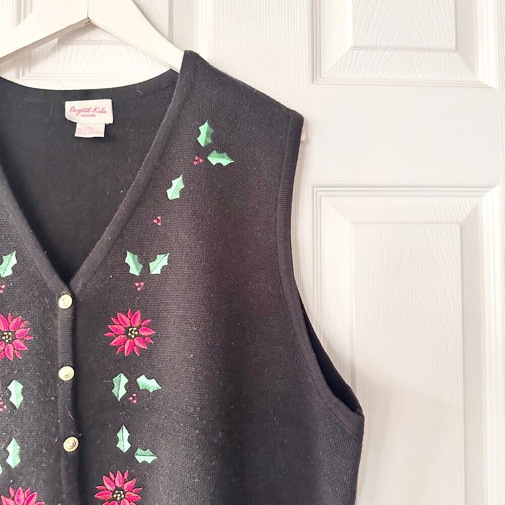 Crystal Kobe Woman Black Holiday Poinsettia Holly Leaves Button Sweater Vest 3X - Picture 4 of 8